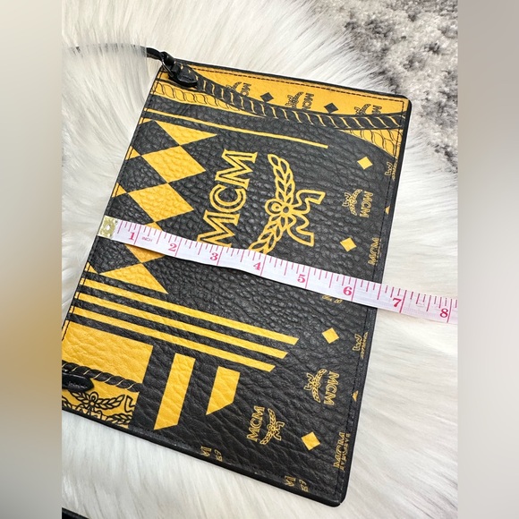MCM Geometric Black and Yellow Tote - Picture 2 of 14